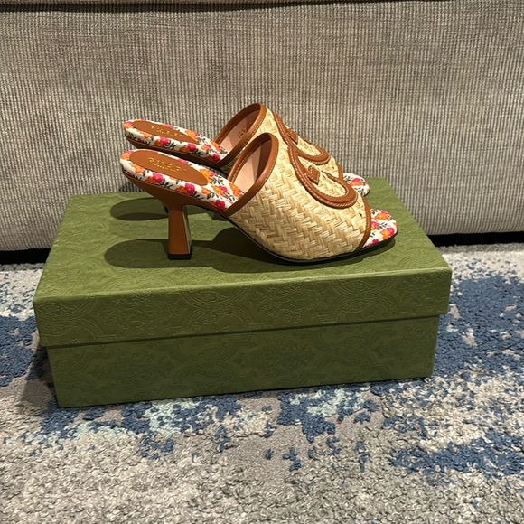 Brand new women’s Gucci heels - Picture 4 of 5